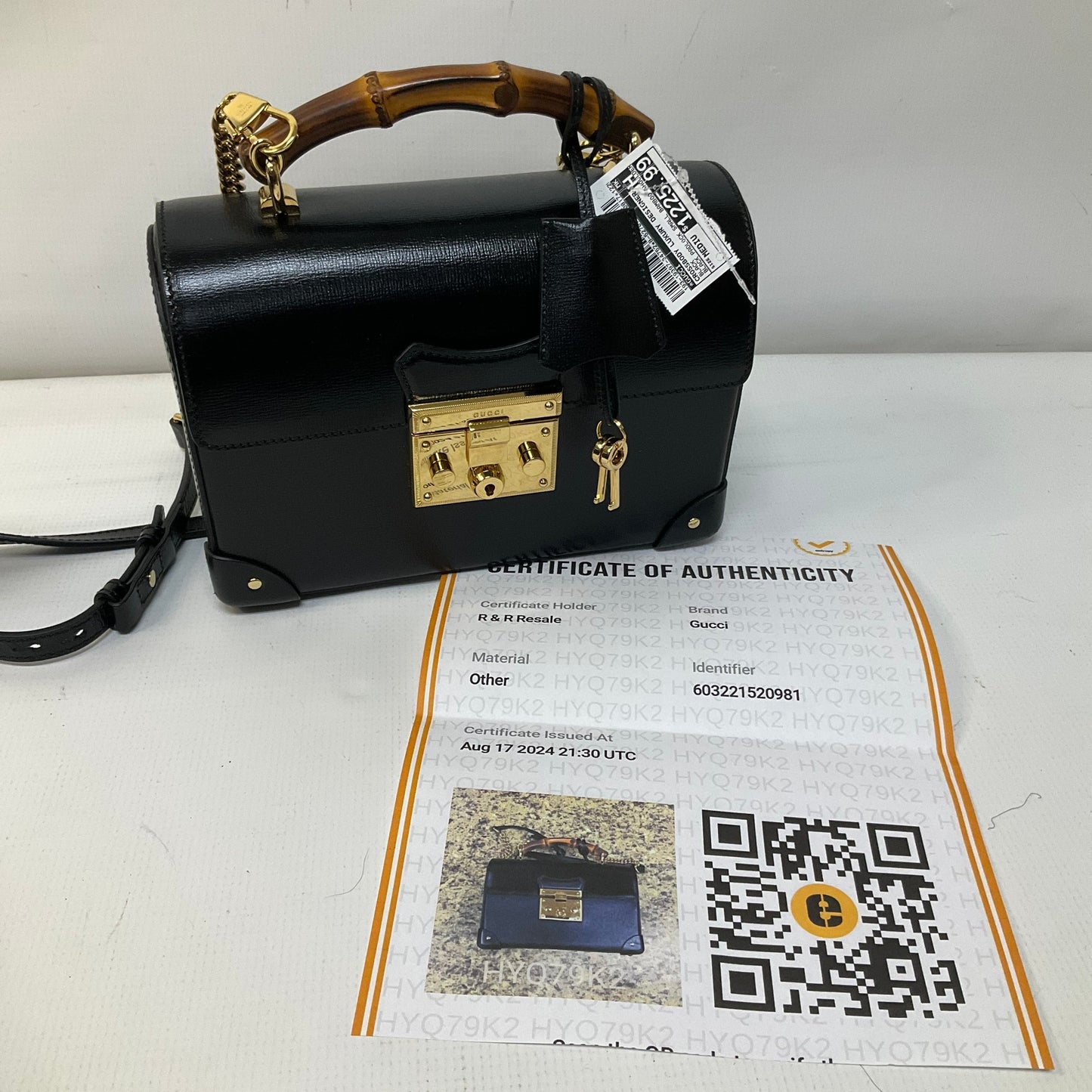 Crossbody Luxury Designer By Gucci, Size: Medium