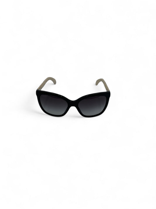 Chanel - Lunettes de soleil matelassées