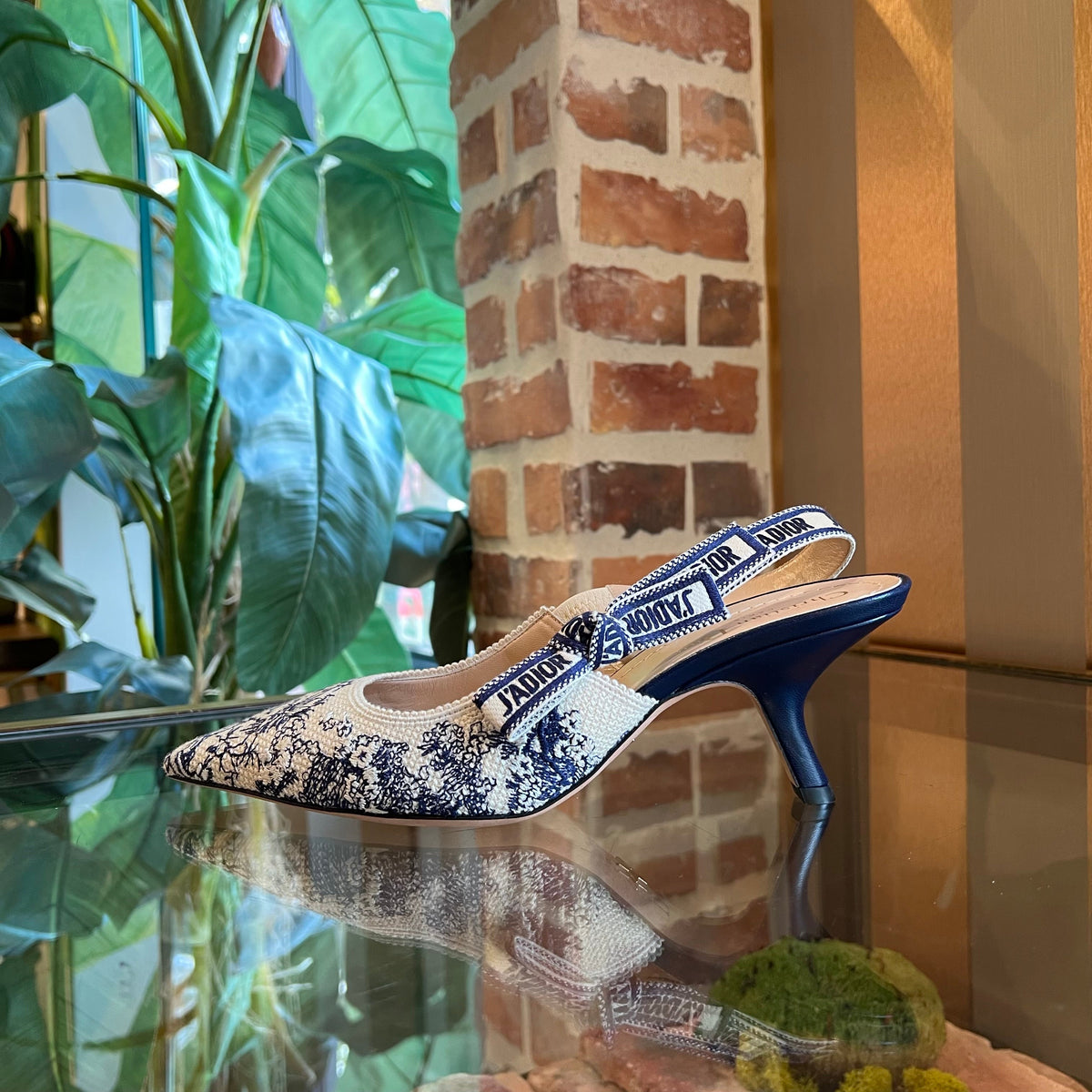 DIOR J'Adior Deep Blue Cotton Embroidered Toile de Jouy Scotland Motif Slingback Pump SZ40(10US)