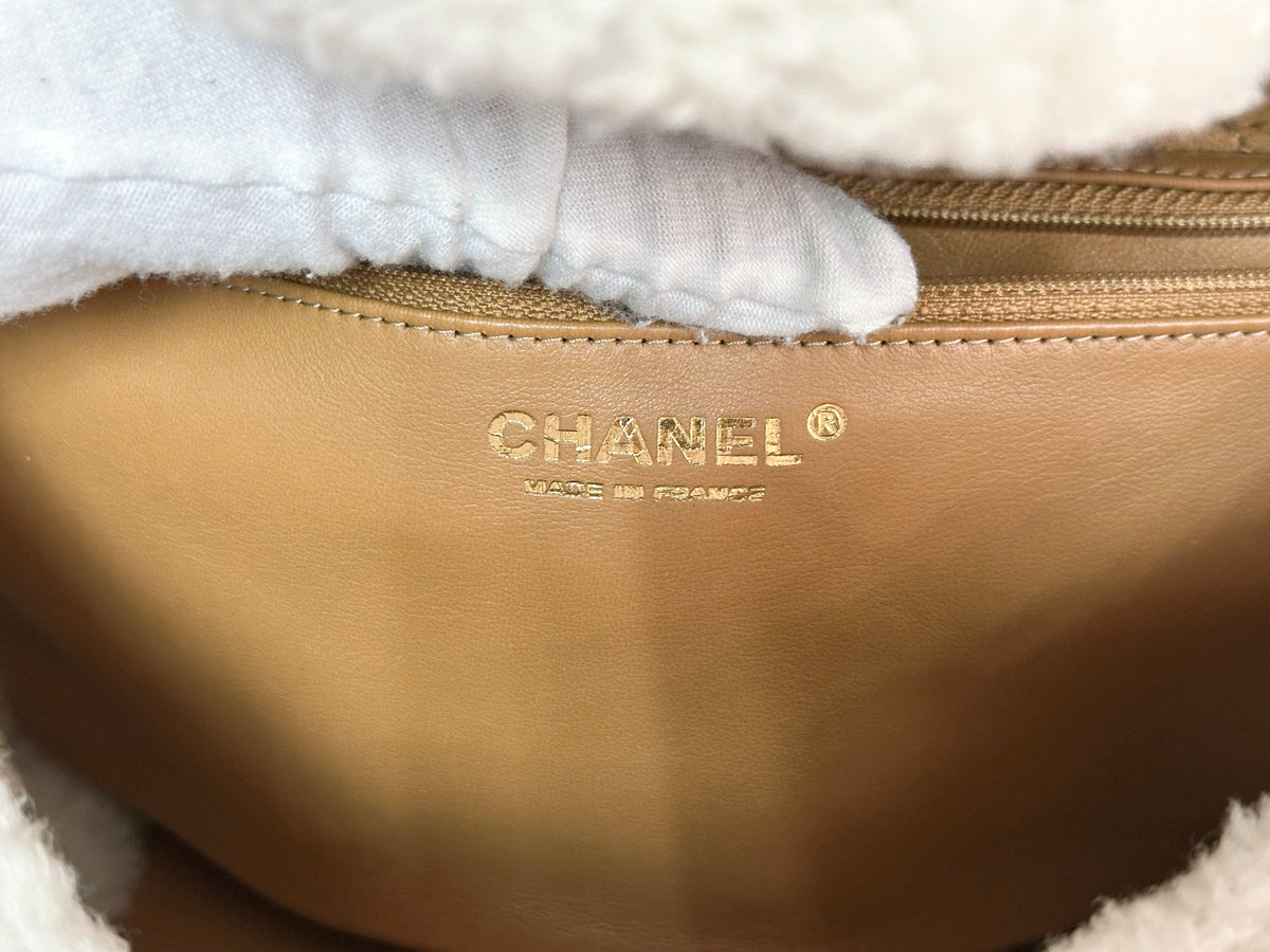 Chanel Medium Shearling Coco Neige Flap  holo card 264