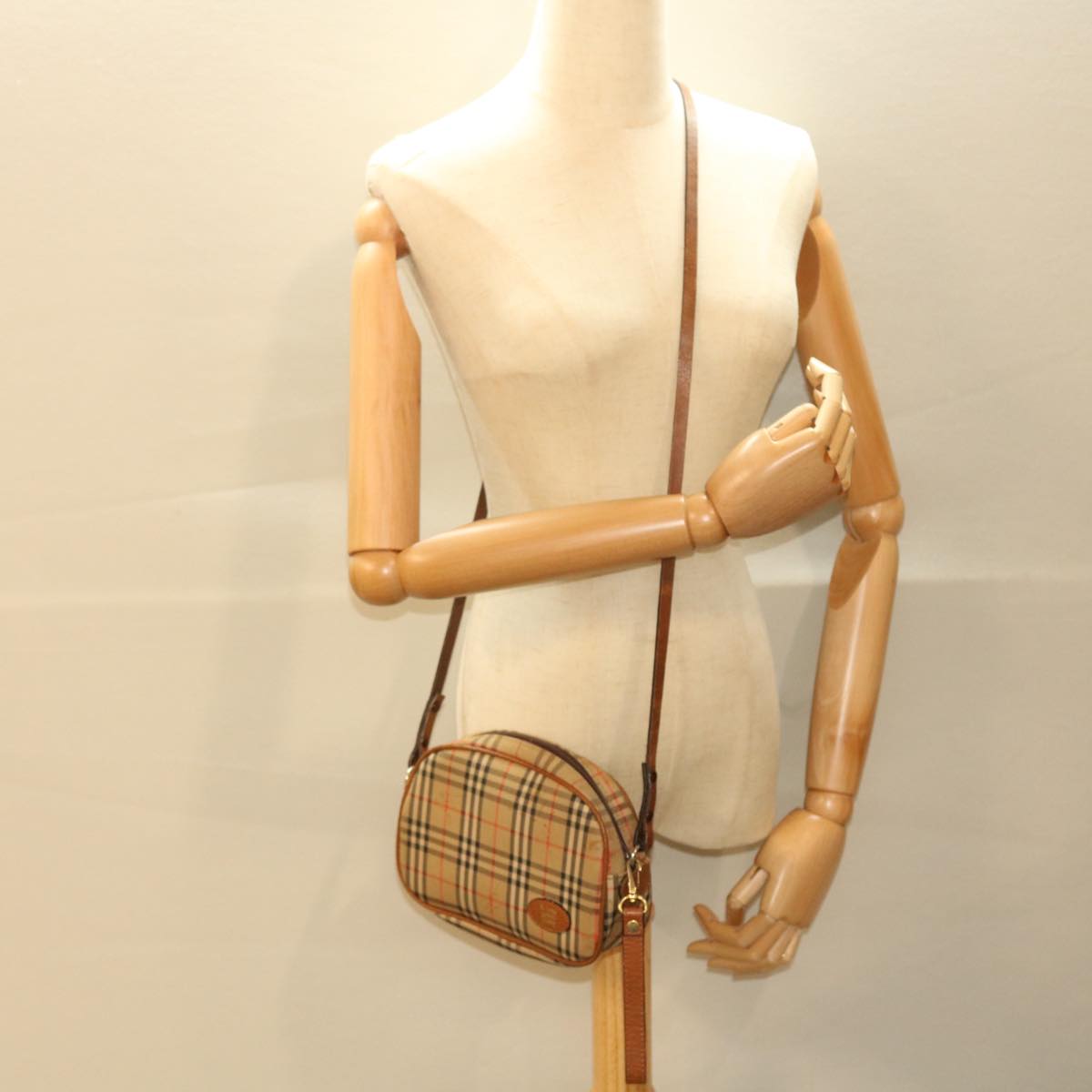 BURBERRY Nova Check Shoulder Bag