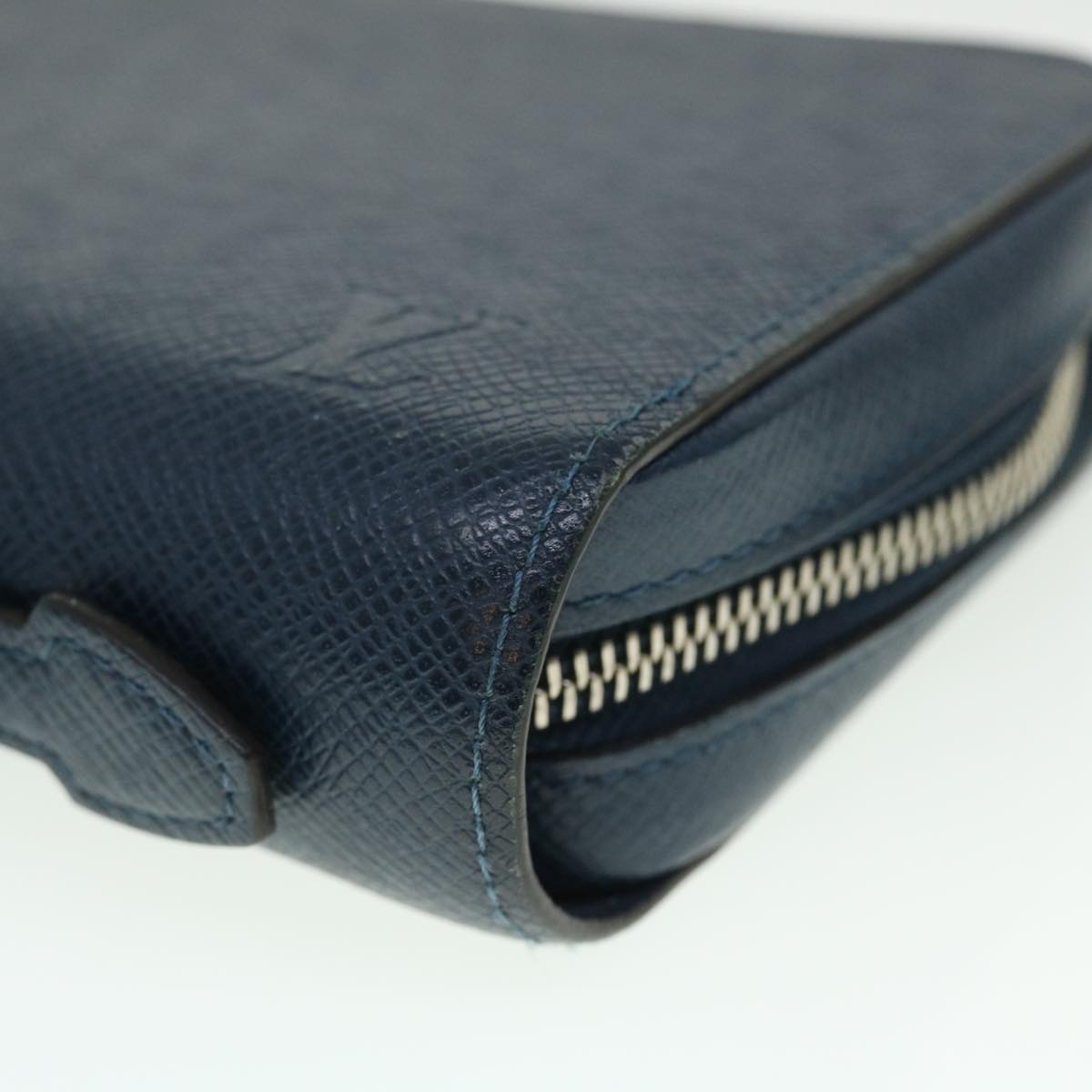 LOUIS VUITTON Zippy XL Wallet