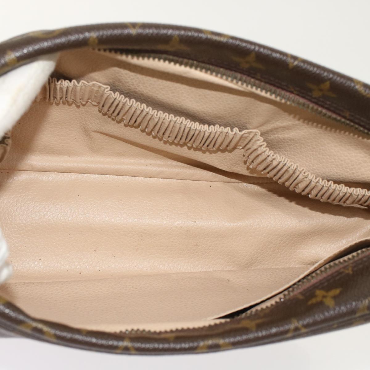 LOUIS VUITTON Trousse de Toilette Clutch Bag
