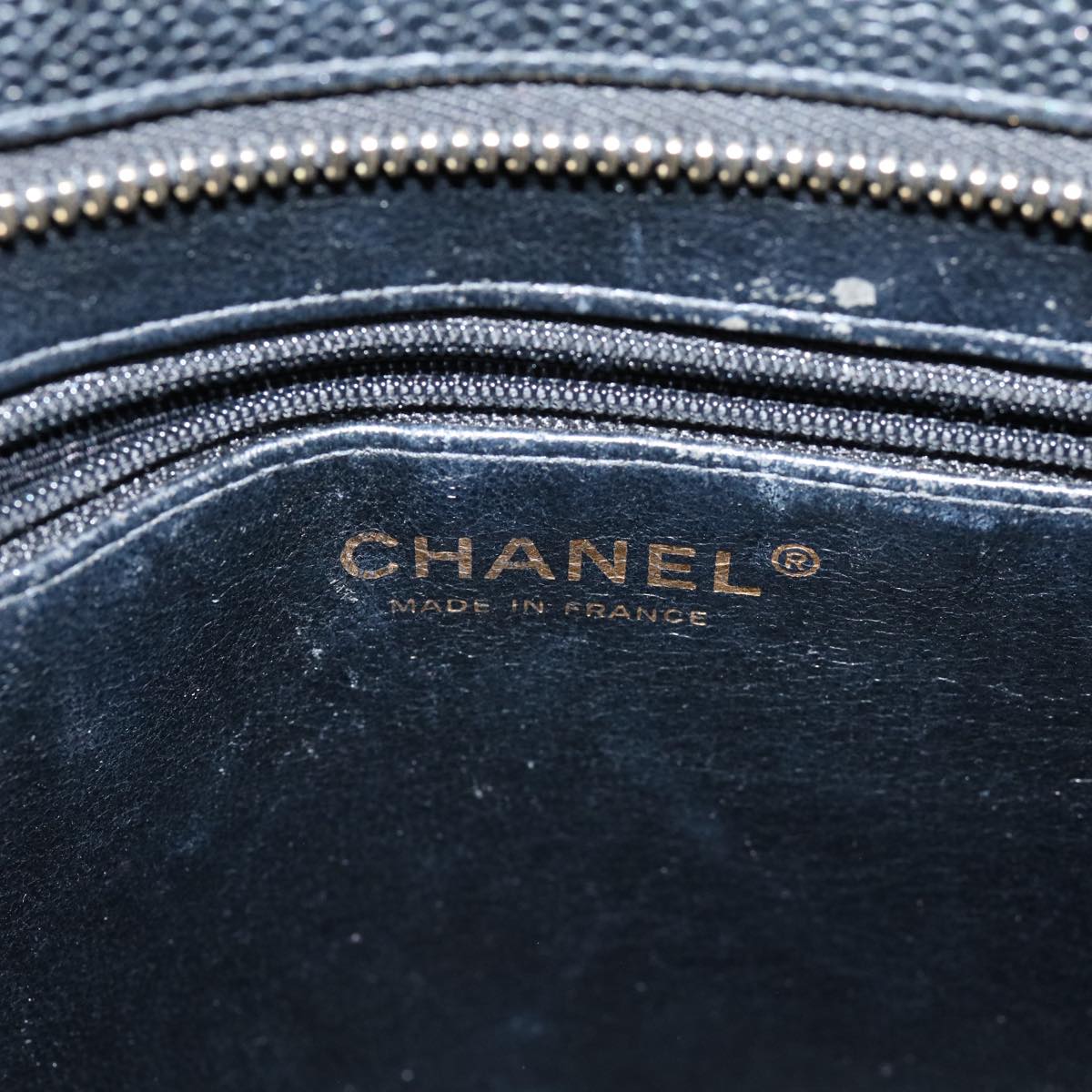 CHANEL Medaillon Tote