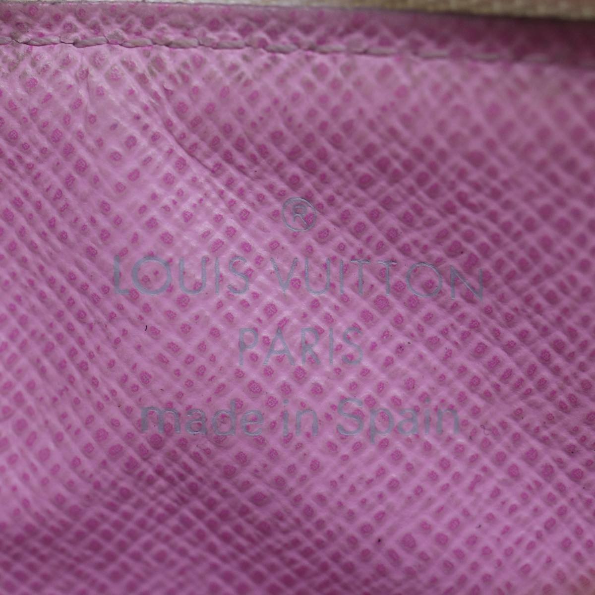 LOUIS VUITTON Pochette Cles Wallet