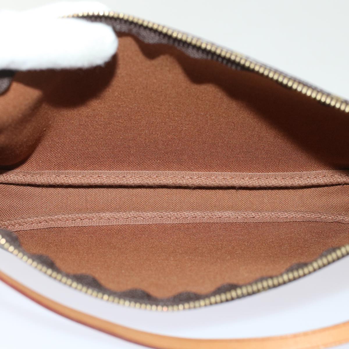 LOUIS VUITTON Pochette Accessoire Handbag