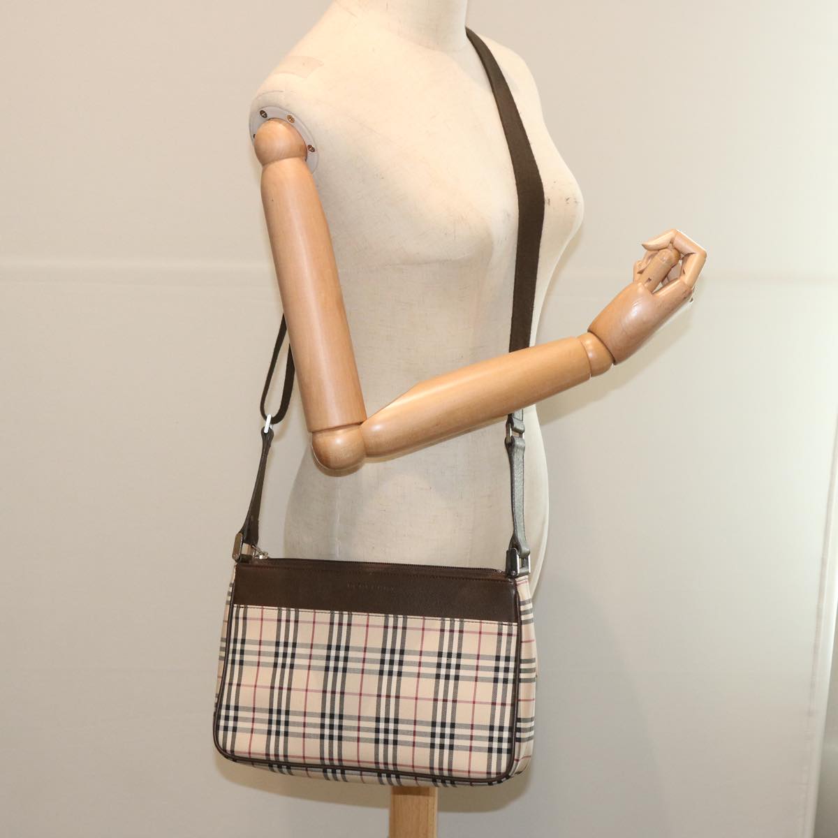 BURBERRY Nova Check Shoulder Bag