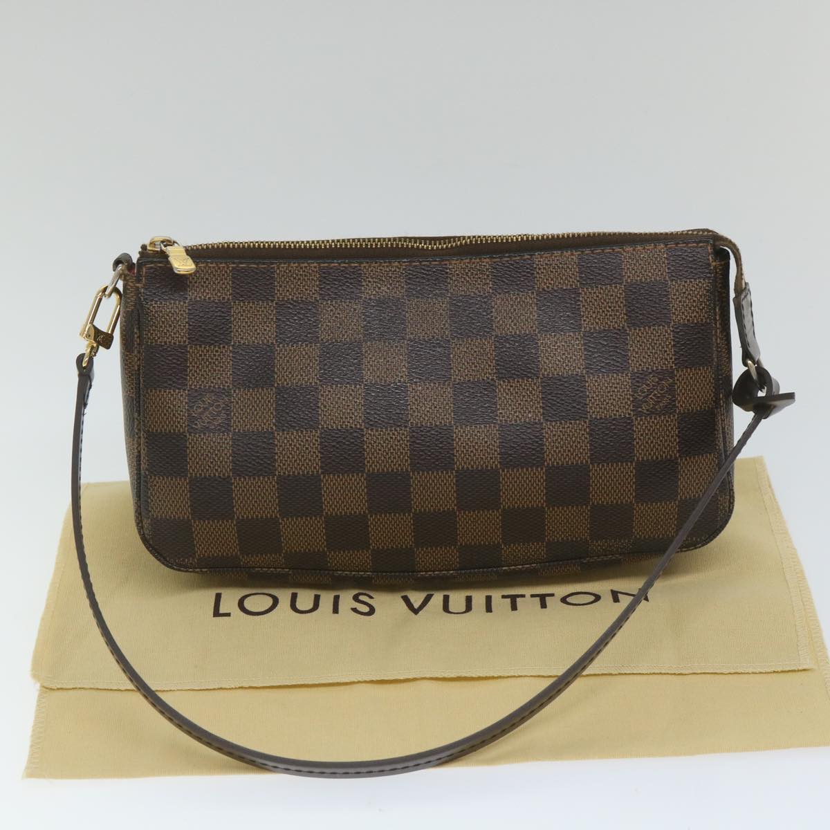 LOUIS VUITTON Pochette Accessoire Clutch Bag