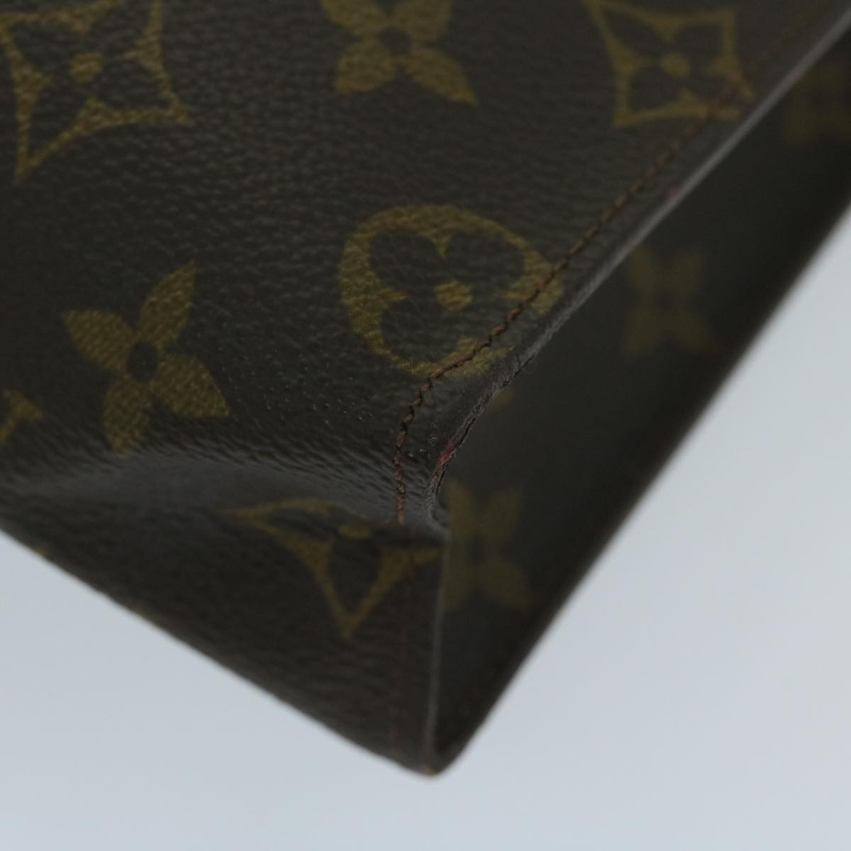 LOUIS VUITTON Trousse de Toilette Clutch Bag