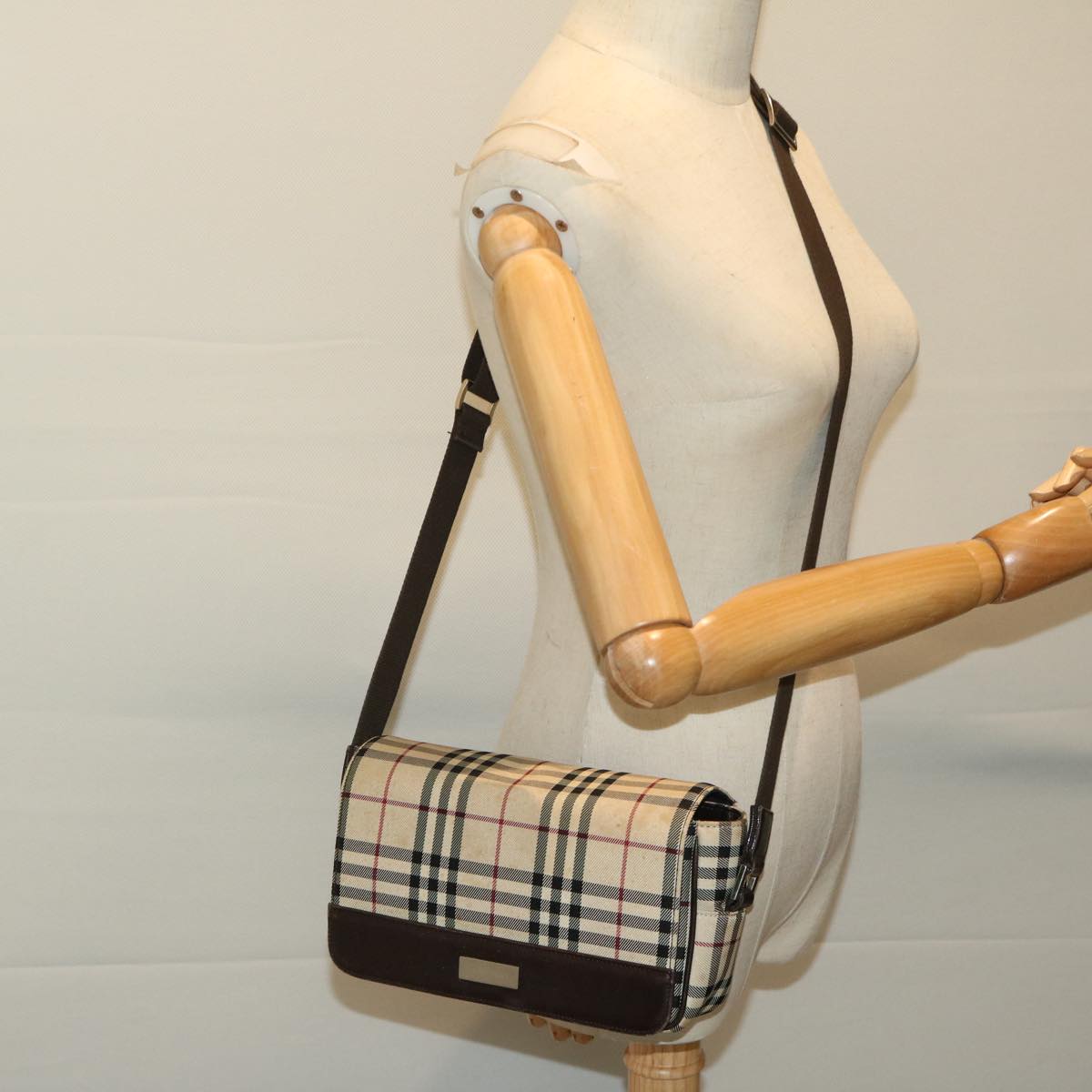 BURBERRY Nova Check Shoulder Bag