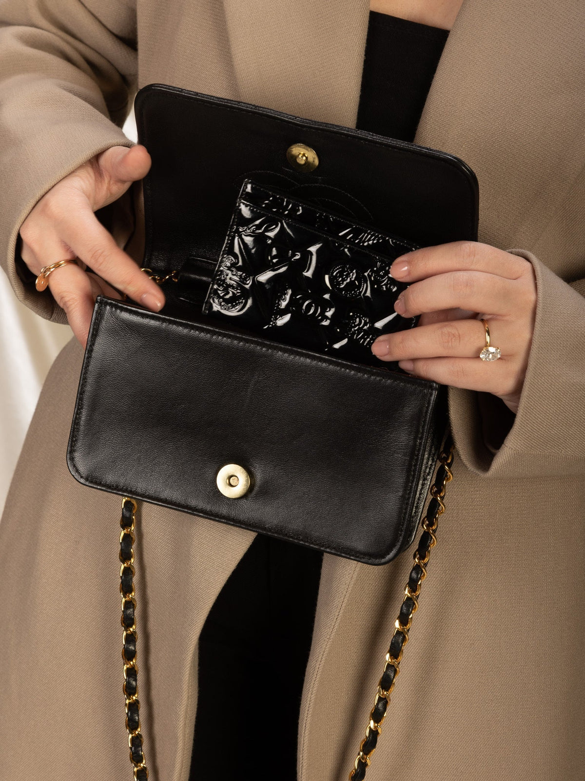 Chanel Patent Coco Cardholder