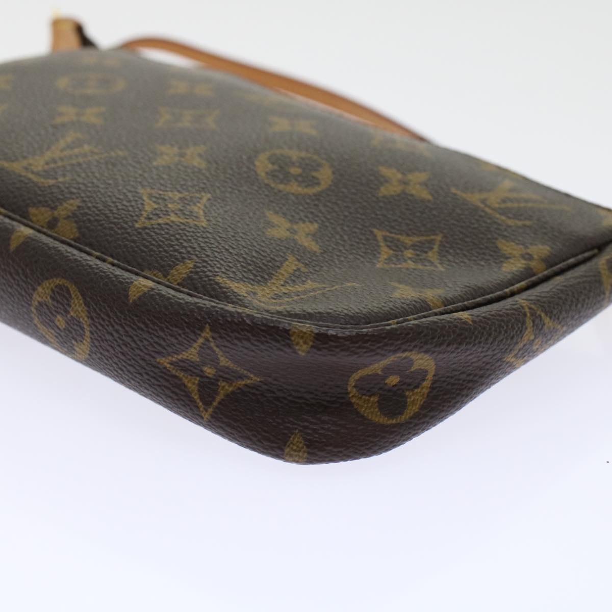 LOUIS VUITTON Pochette Accessoire Handbag