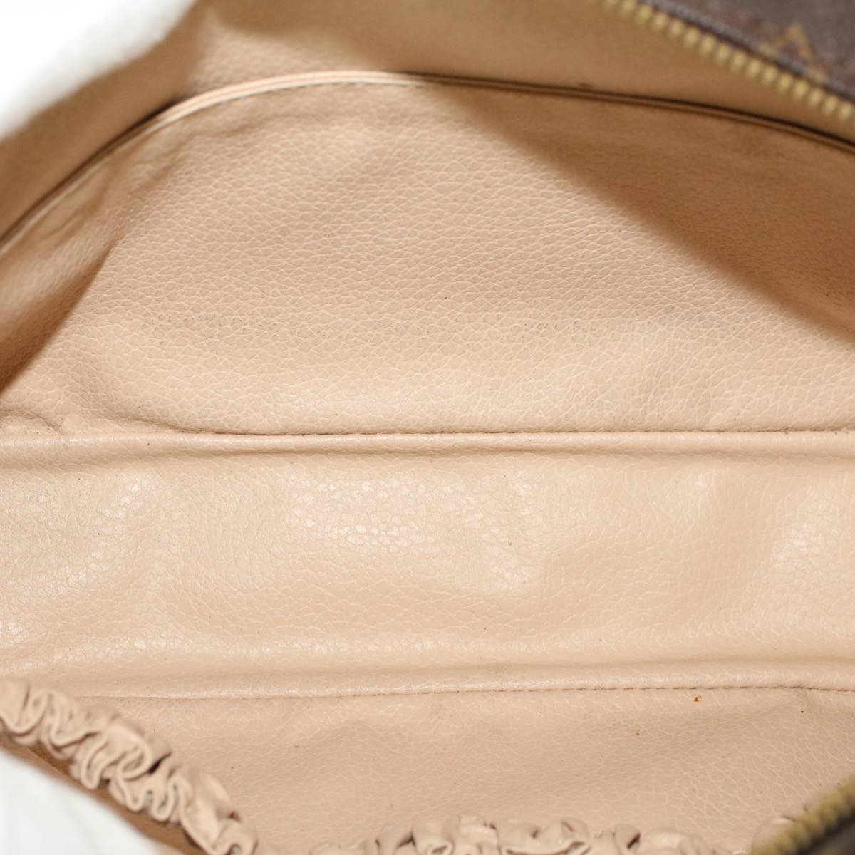 LOUIS VUITTON Truth Toilette 23 Clutch Bag