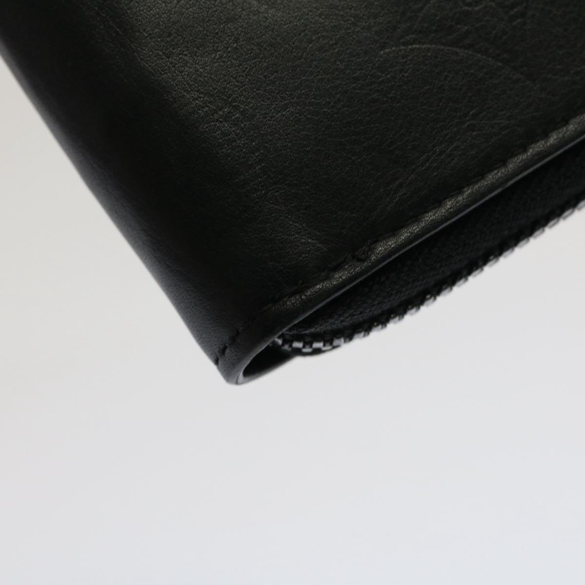 LOUIS VUITTON Zippy Wallet Vertical