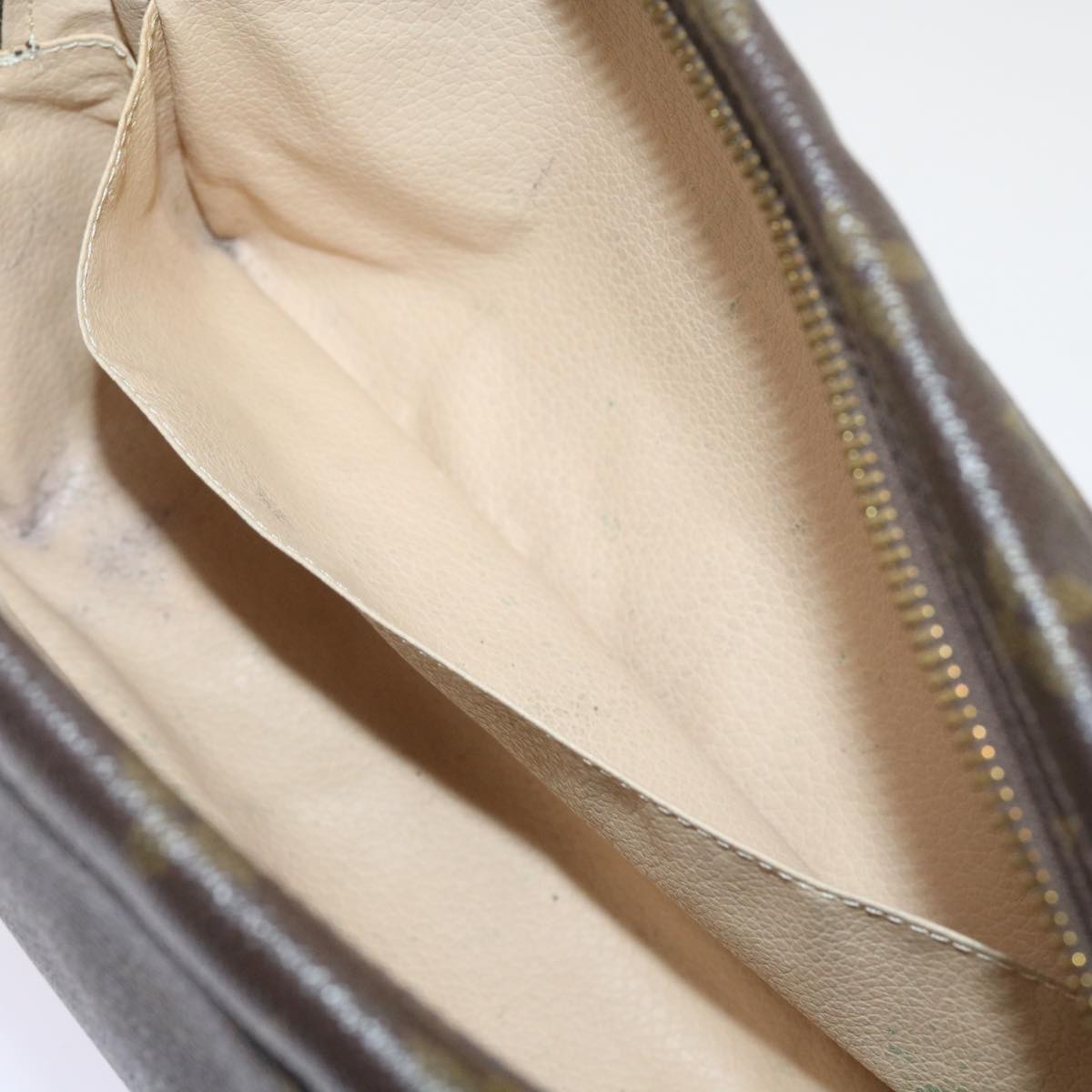 LOUIS VUITTON Trousse de Toilette Clutch Bag