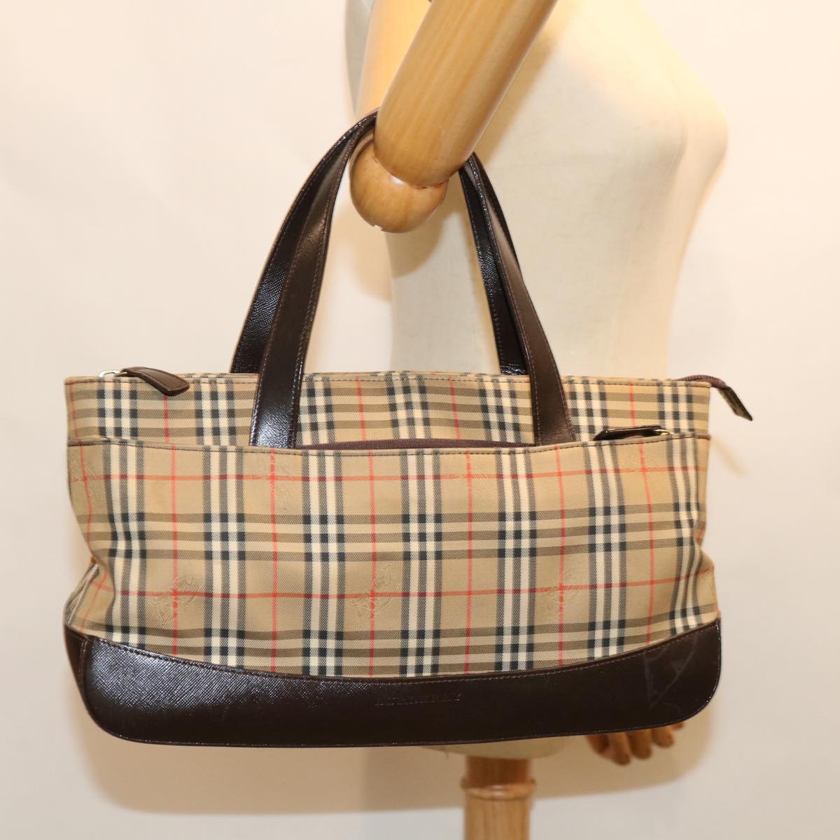 BURBERRY Nova Check Handbag