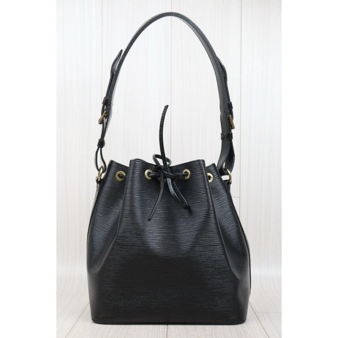 Good ( Rank AB)｜ LV Epi Noe Shoulder Bag Black｜25041704