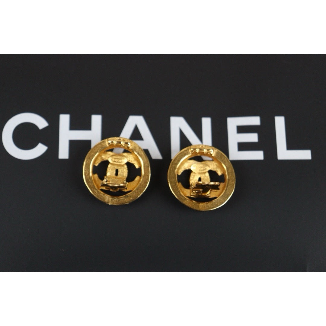 Rank A ｜CHANEL Coco Mark Gold 24 Plated Earrings ｜24010507