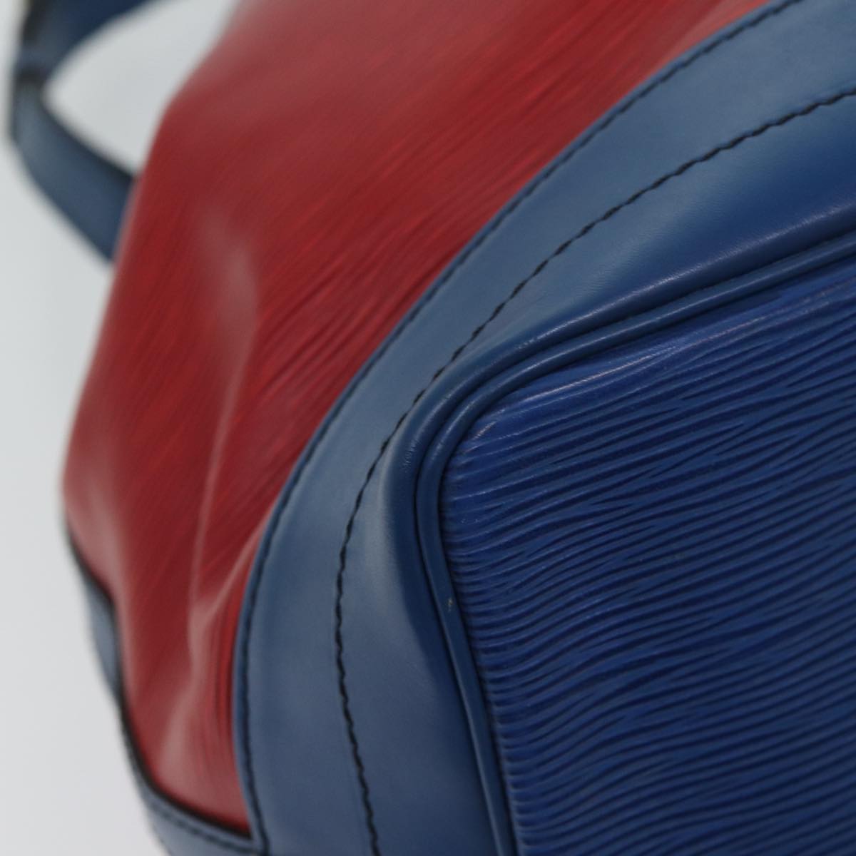 LOUIS VUITTON Noe Shoulder Bag