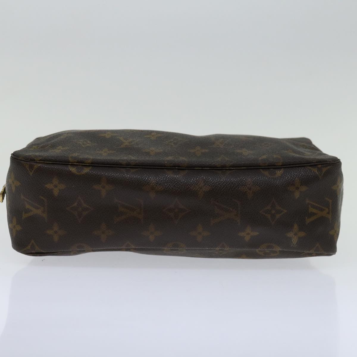 LOUIS VUITTON Trousse Toilette 28 Clutch Bag