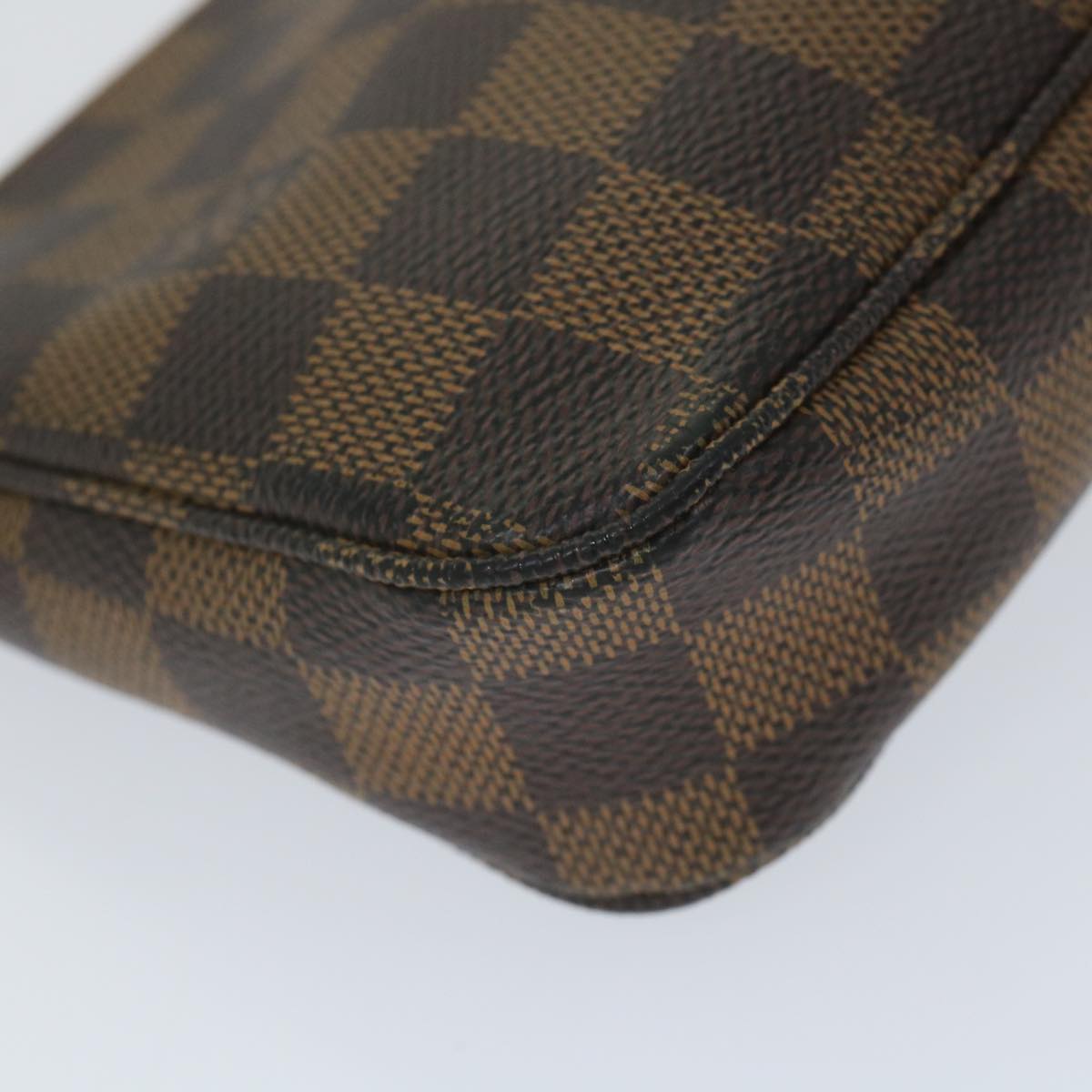 LOUIS VUITTON Pochette Accessoire Clutch Bag