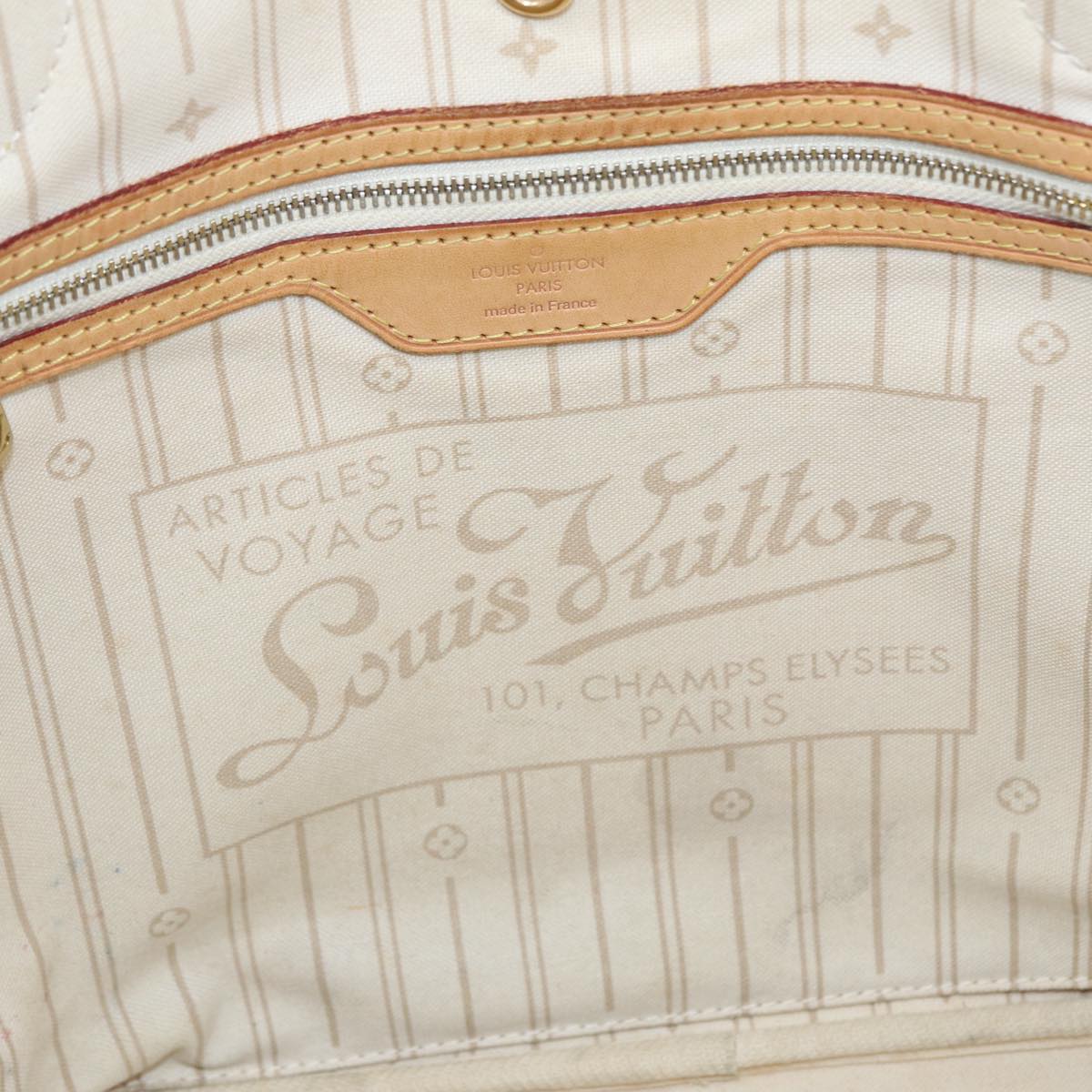 LOUIS VUITTON Neverfull MM Tote