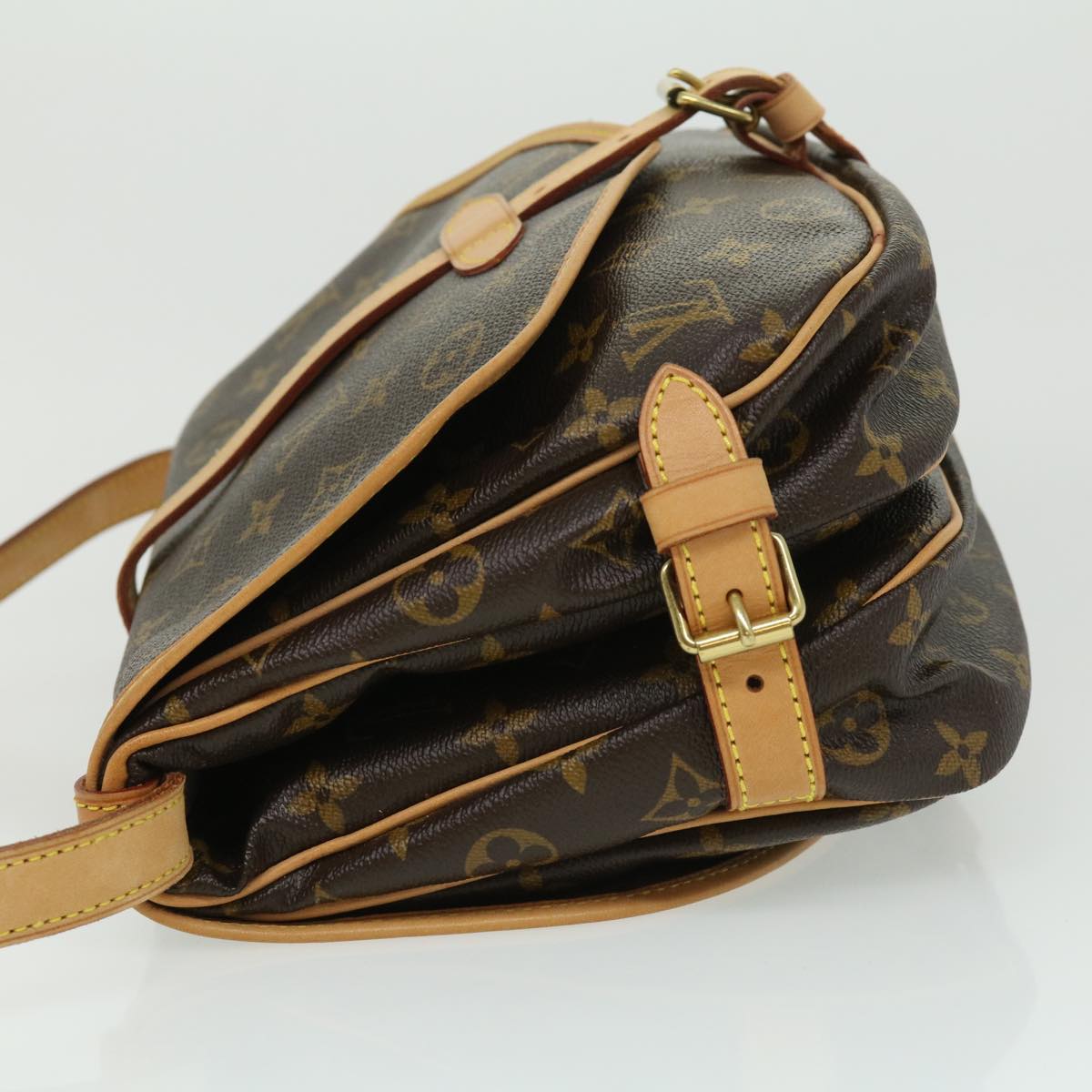 Louis Vuitton Saumur 35 Shoulder Bag
