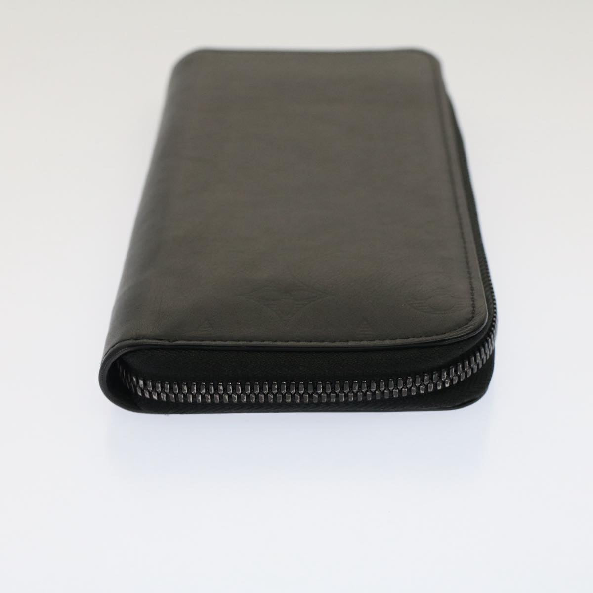 LOUIS VUITTON Zippy Wallet Vertical