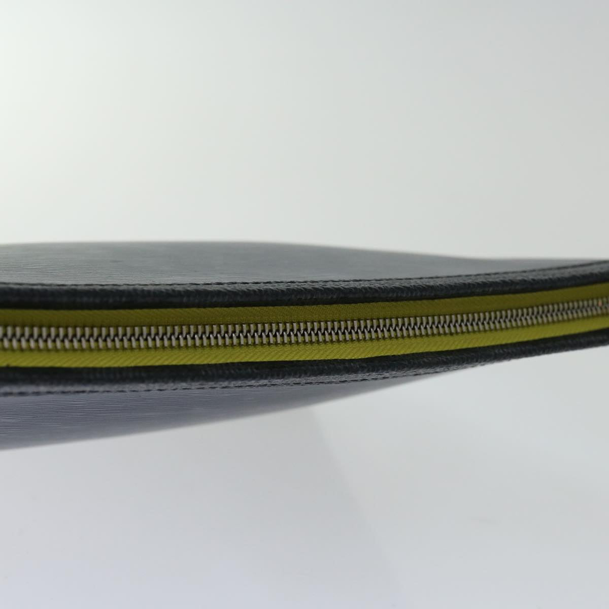 LOUIS VUITTON Pochette voyage Clutch Bag