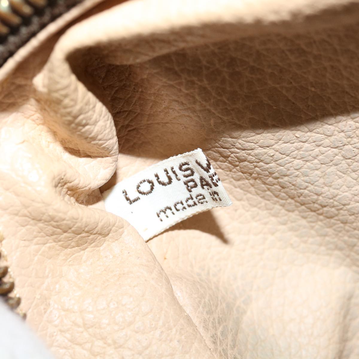 LOUIS VUITTON Trousse de Toilette Clutch Bag