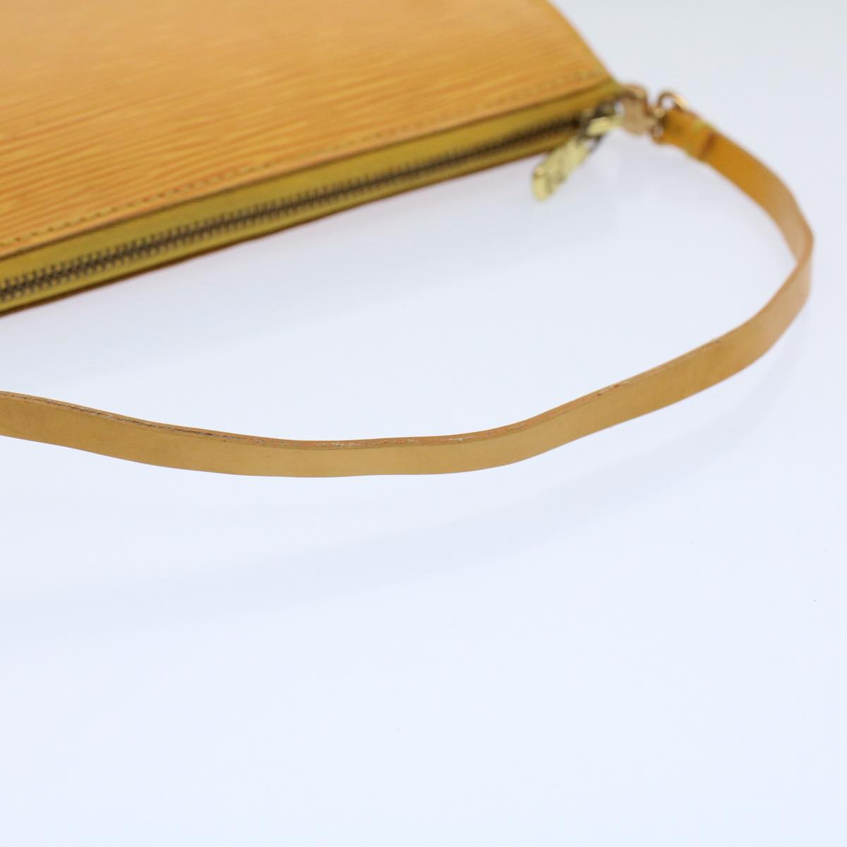 LOUIS VUITTON Pochette accessoires Handbag