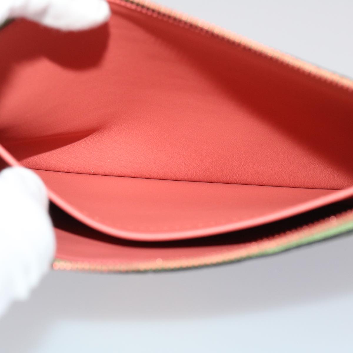 LOUIS VUITTON Neverfull Tote