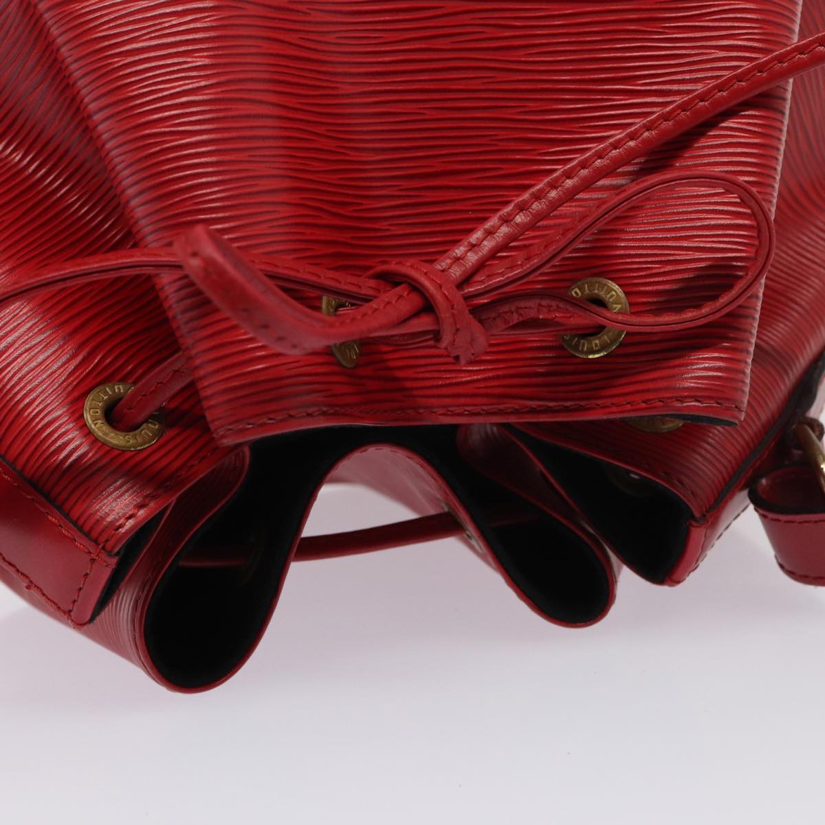LOUIS VUITTON Noe Shoulder Bag
