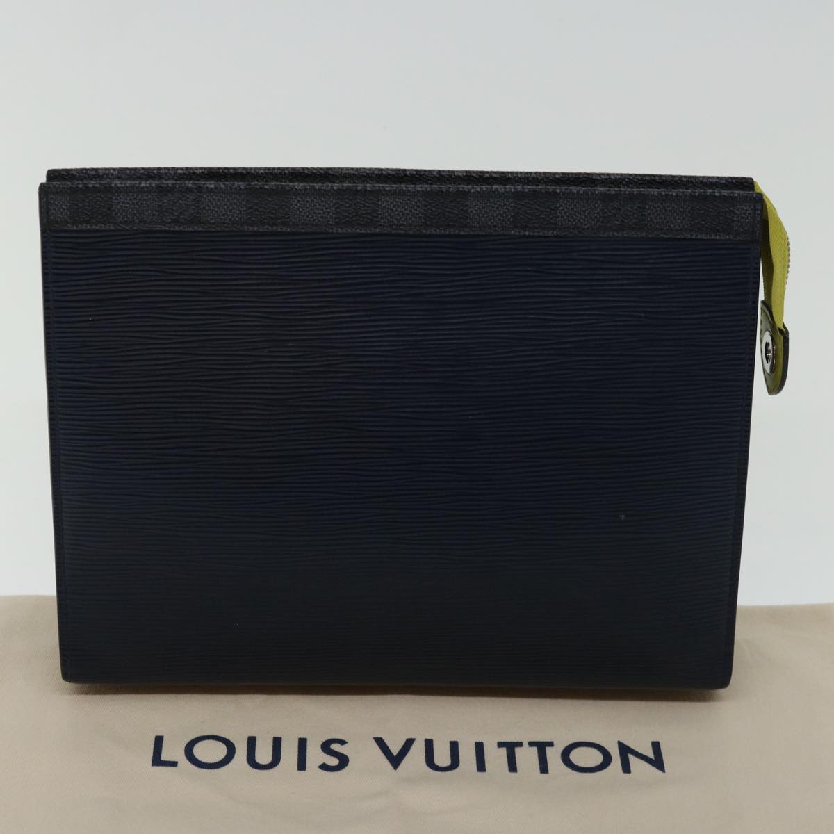 LOUIS VUITTON Pochette voyage Clutch Bag