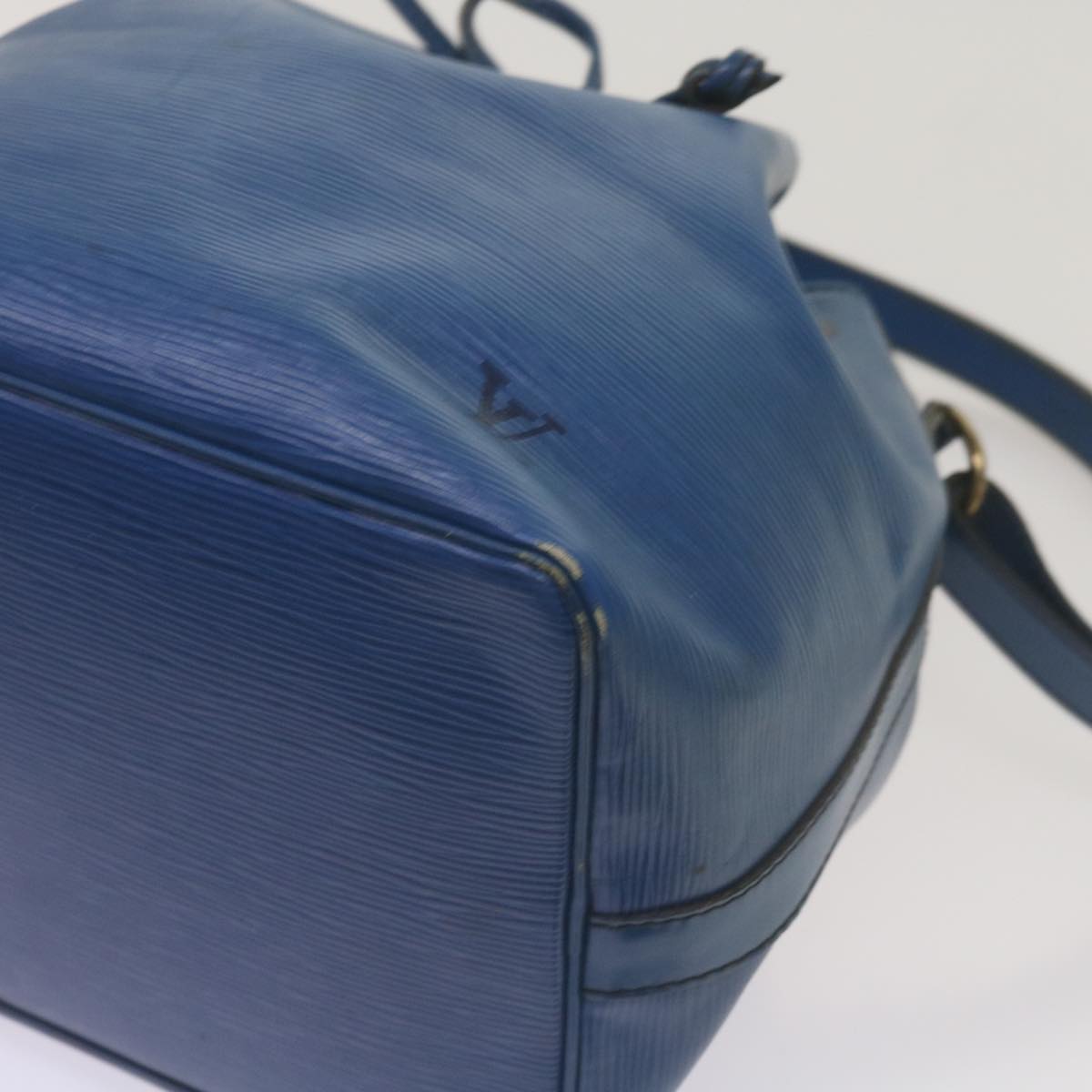 LOUIS VUITTON Petit Noe Shoulder Bag