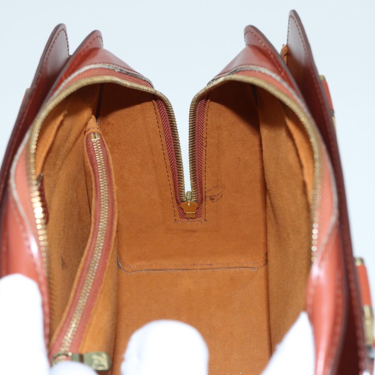 LOUIS VUITTON Pont Neuf Handbag