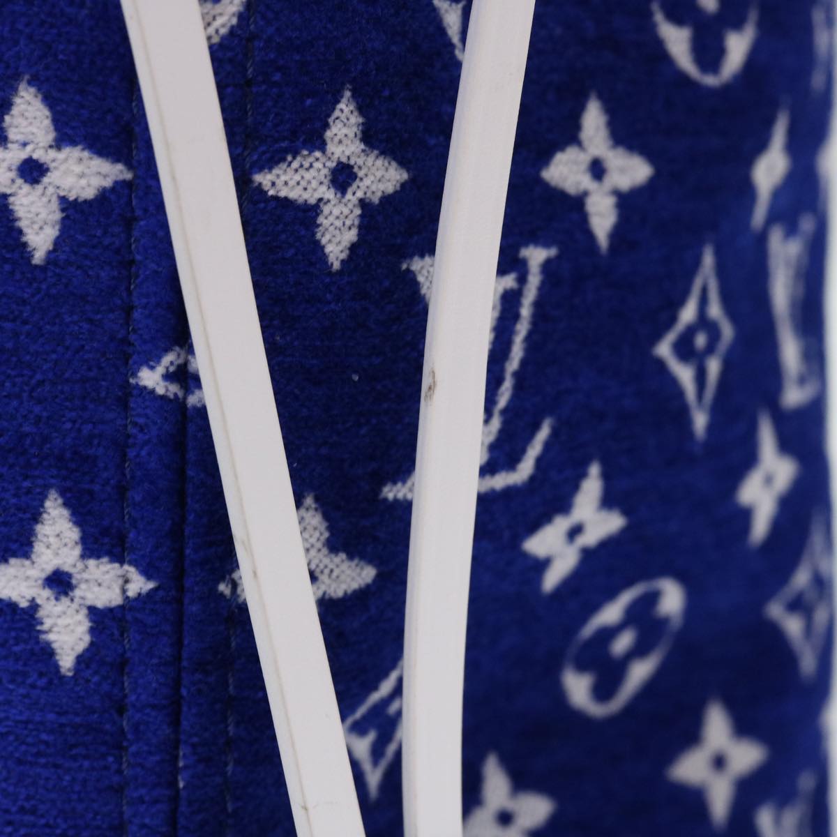 LOUIS VUITTON Neverfull MM Tote