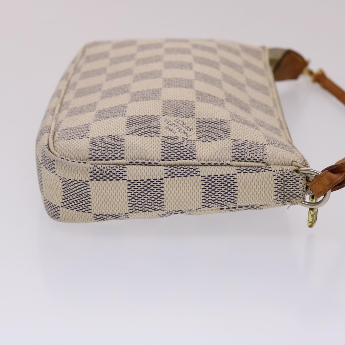 LOUIS VUITTON Pochette accessoires Clutch Bag