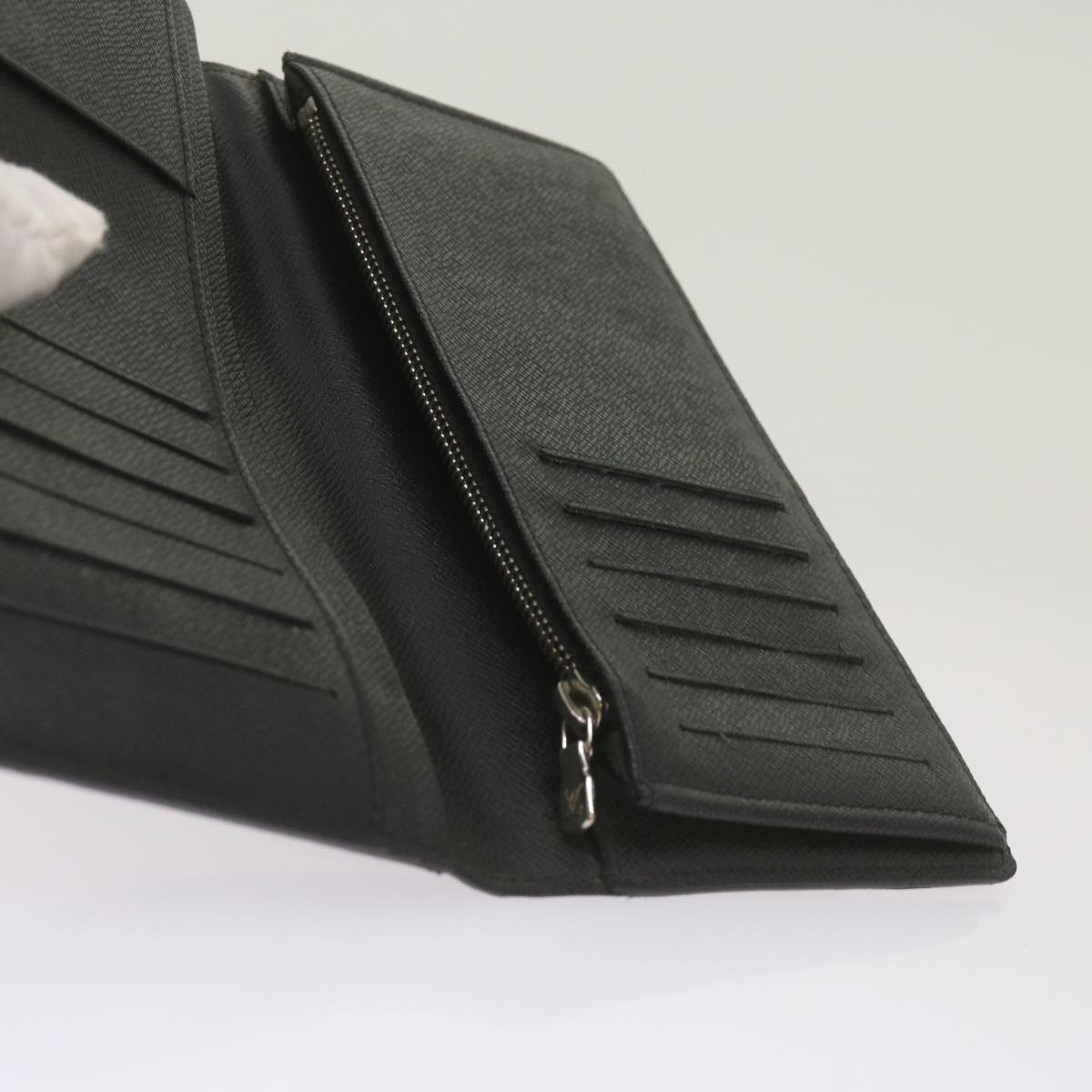 LOUIS VUITTON Portefeuille Brazza Wallet