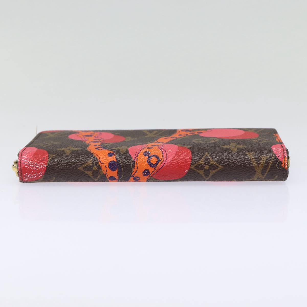 LOUIS VUITTON Zippy wallet