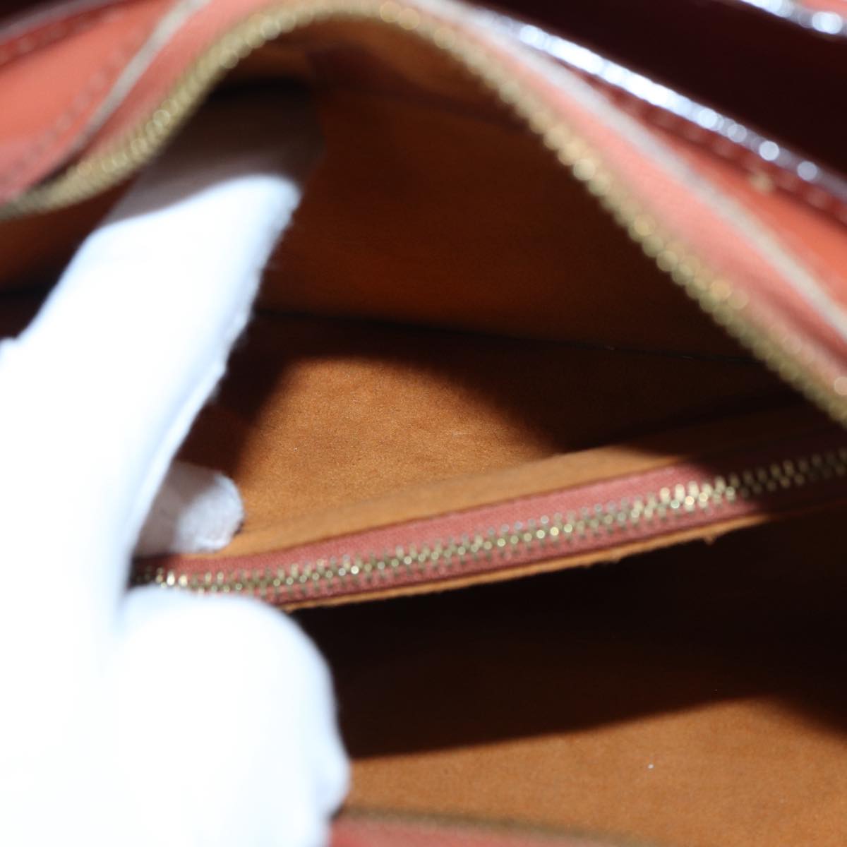 LOUIS VUITTON Pont Neuf Handbag