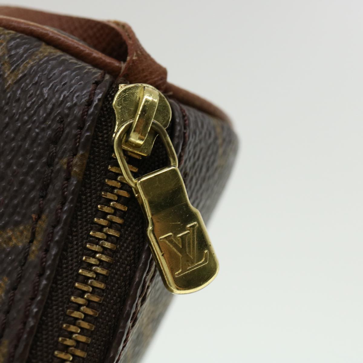 Louis Vuitton Papillon 30 Handbag