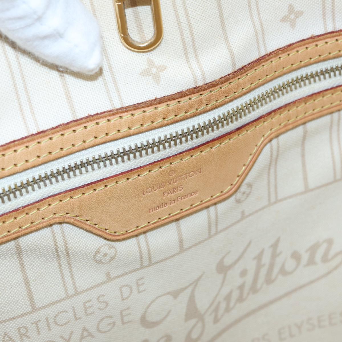LOUIS VUITTON Neverfull MM Tote