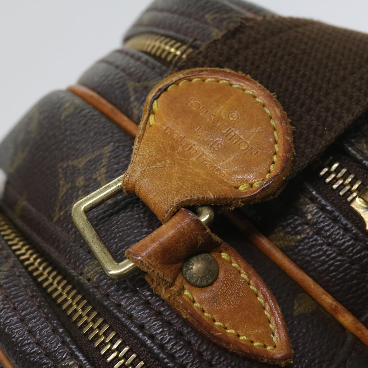 LOUIS VUITTON Reporter Shoulder Bag