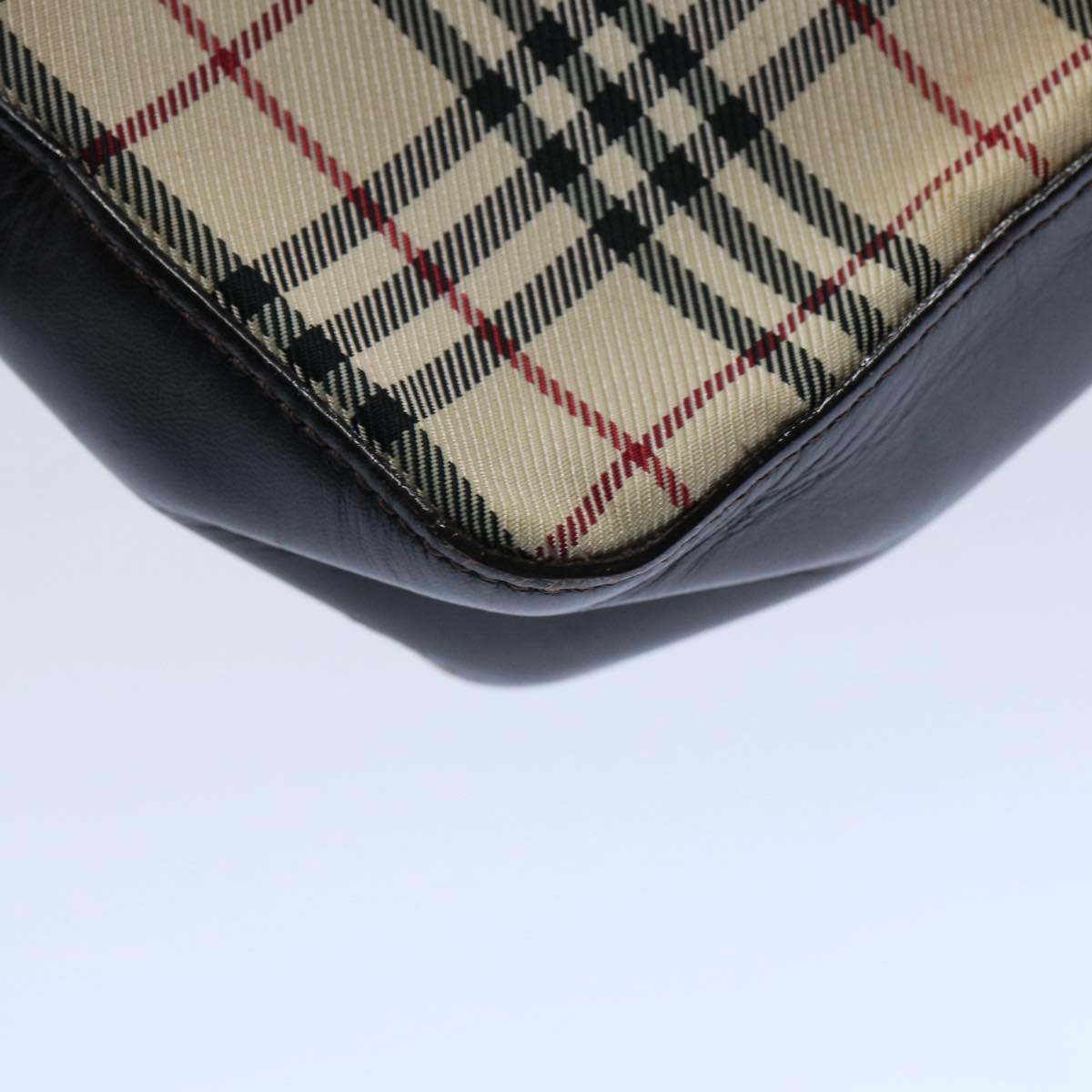 BURBERRY Nova Check Shoulder Bag