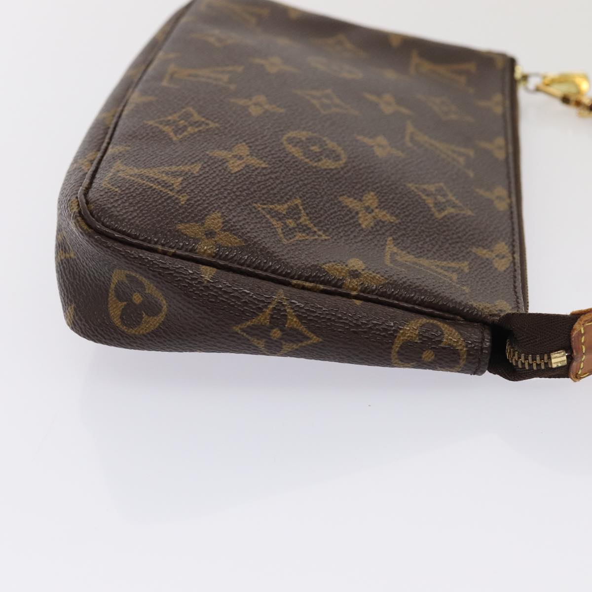 LOUIS VUITTON Pochette Accessoire Clutch Bag
