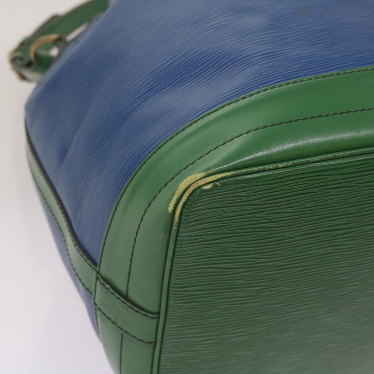 LOUIS VUITTON Noe Shoulder Bag
