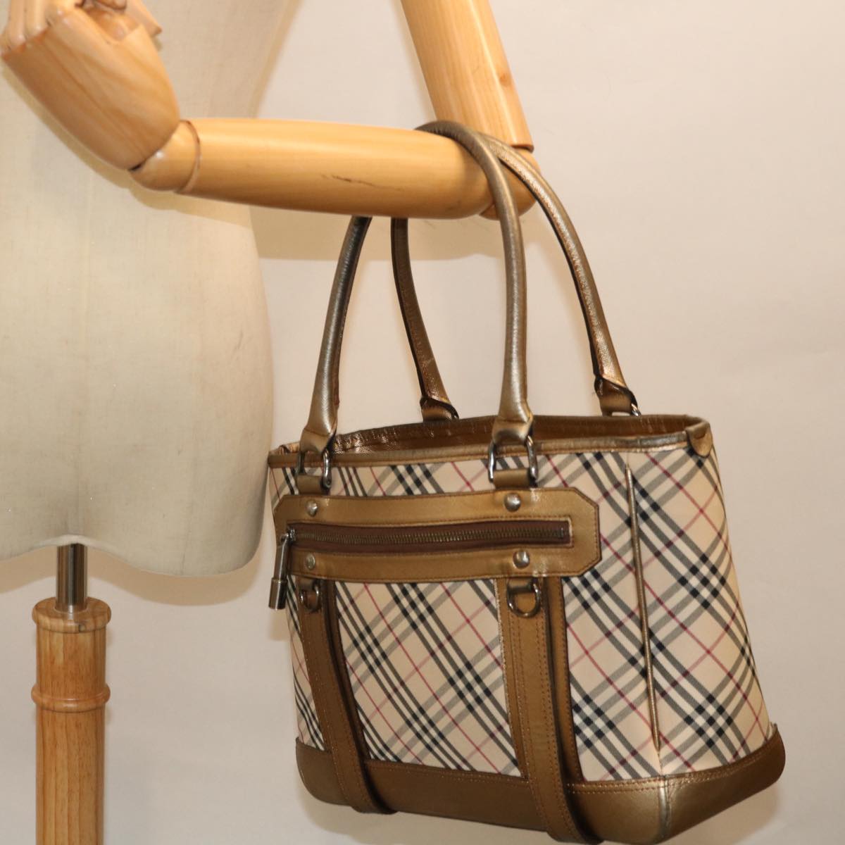 BURBERRY Nova Check Handbag