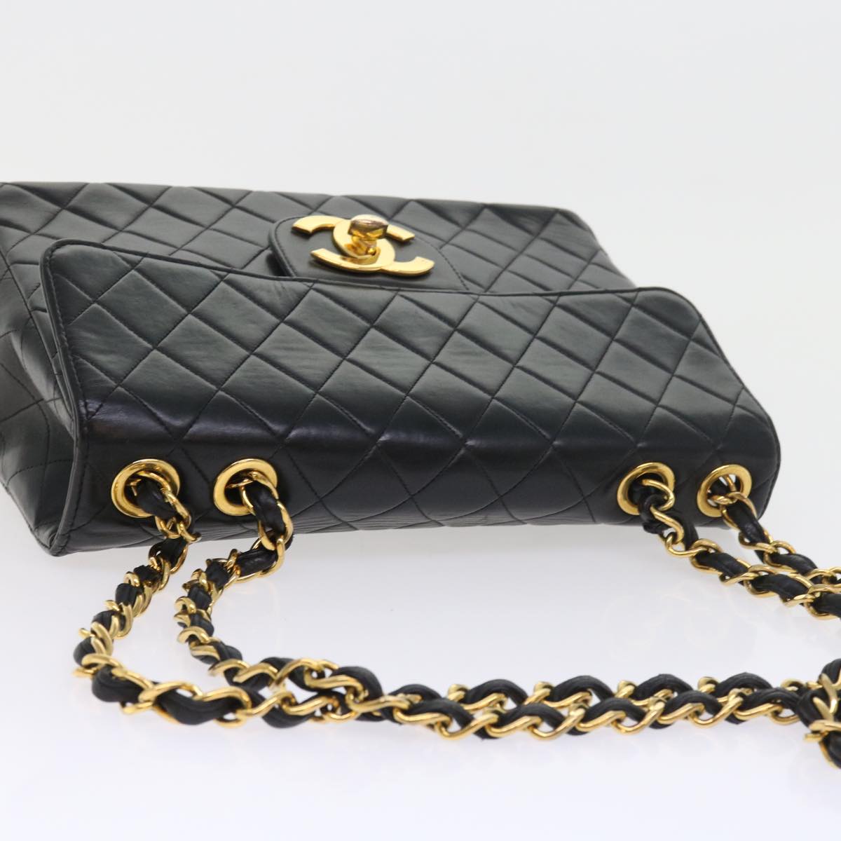 CHANEL Shoulder Bag