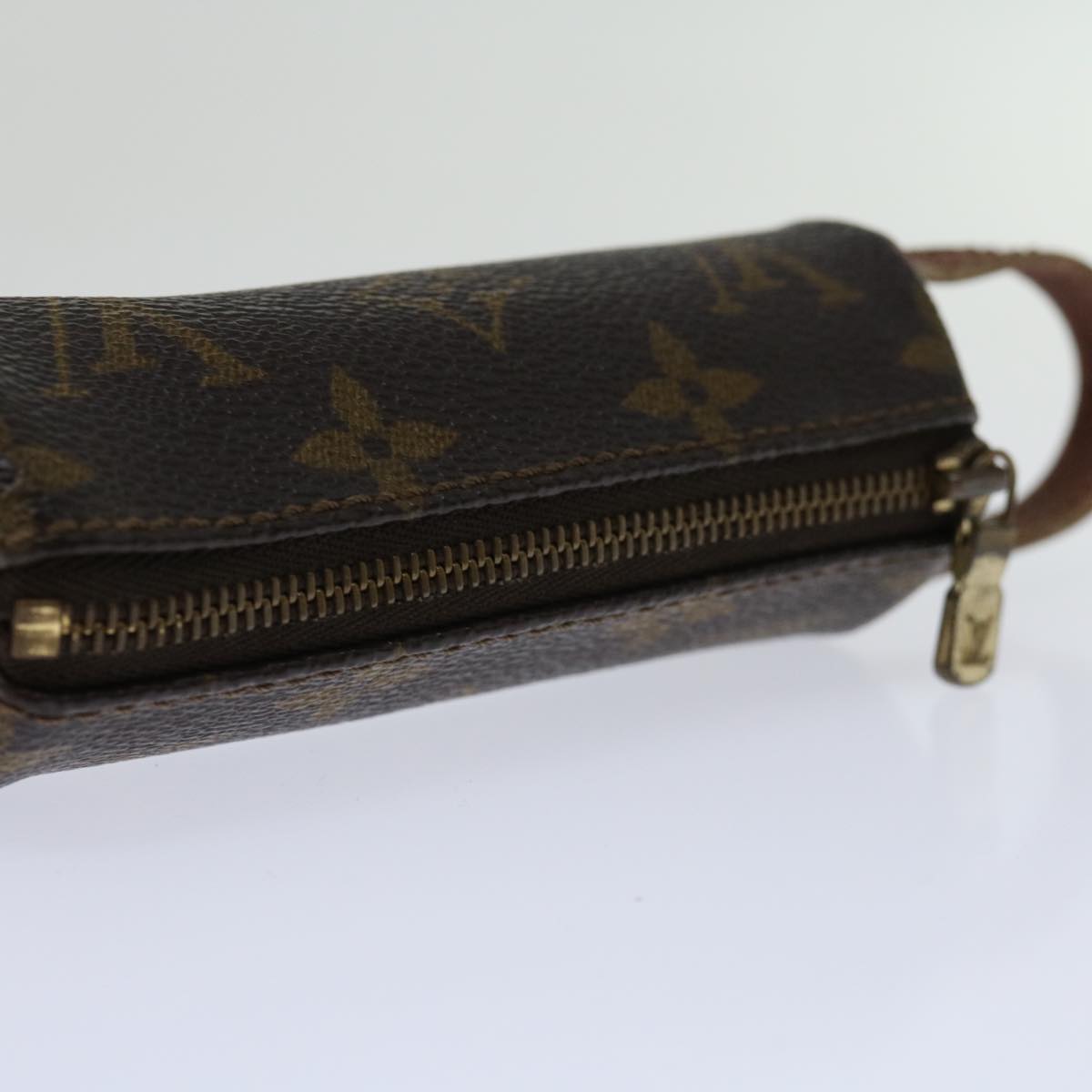 LOUIS VUITTON Etui à balles de golf Clutch Bag